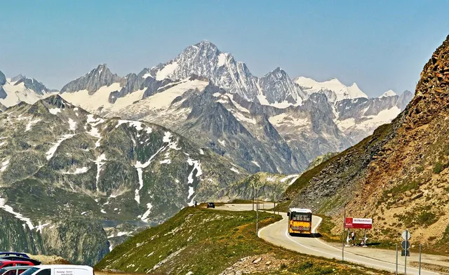 Furkapass mit dem Rennrad Richtung Belvédère