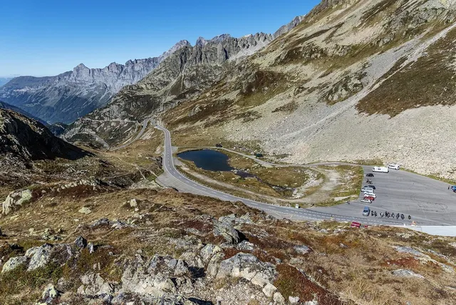 Klausenpass auf Urner Seite Blick Richtung Passhöhe